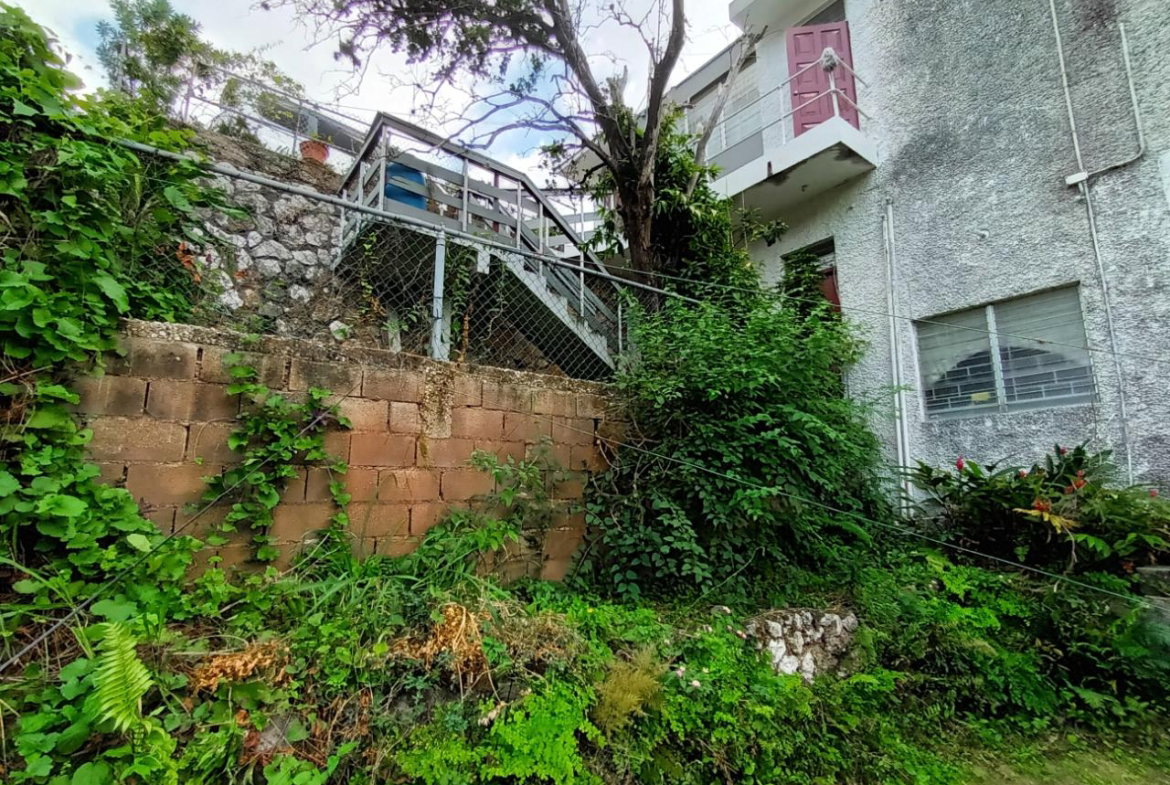 Twenty-Third image of 35 West Great House Circle in CONSTANT SPRING, St. Andrew, Jamaica - property is For Sale