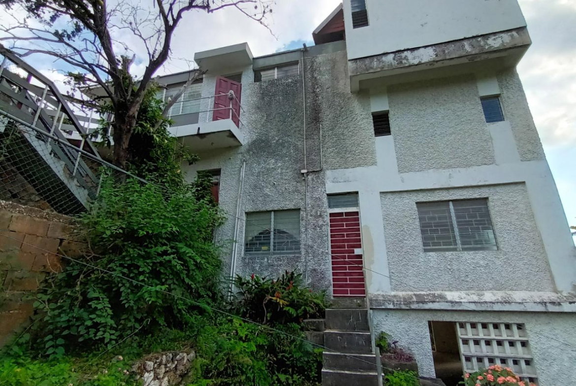 Twenty-Fourth image of 35 West Great House Circle in CONSTANT SPRING, St. Andrew, Jamaica - property is For Sale
