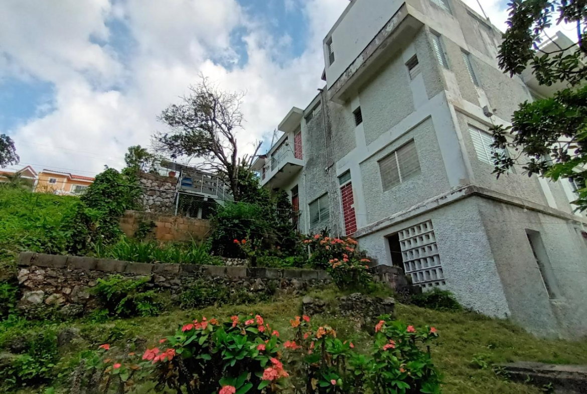 Twenty-Sixth image of 35 West Great House Circle in CONSTANT SPRING, St. Andrew, Jamaica - property is For Sale