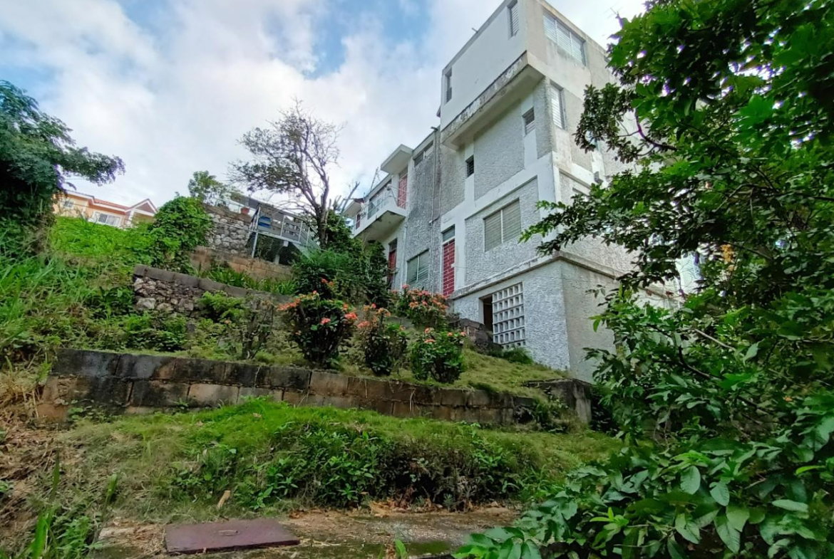 Twenty-Seventh image of 35 West Great House Circle in CONSTANT SPRING, St. Andrew, Jamaica - property is For Sale