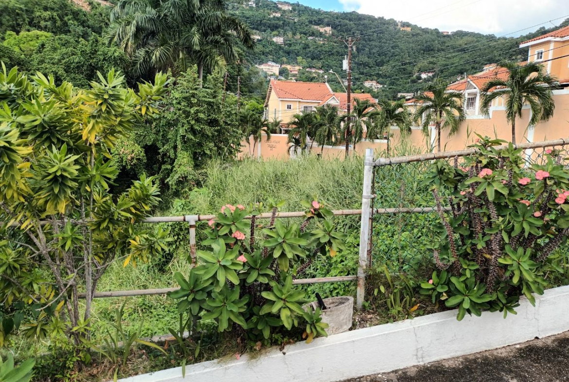 Fifth image of 35 West Great House Circle in CONSTANT SPRING, St. Andrew, Jamaica - property is For Sale