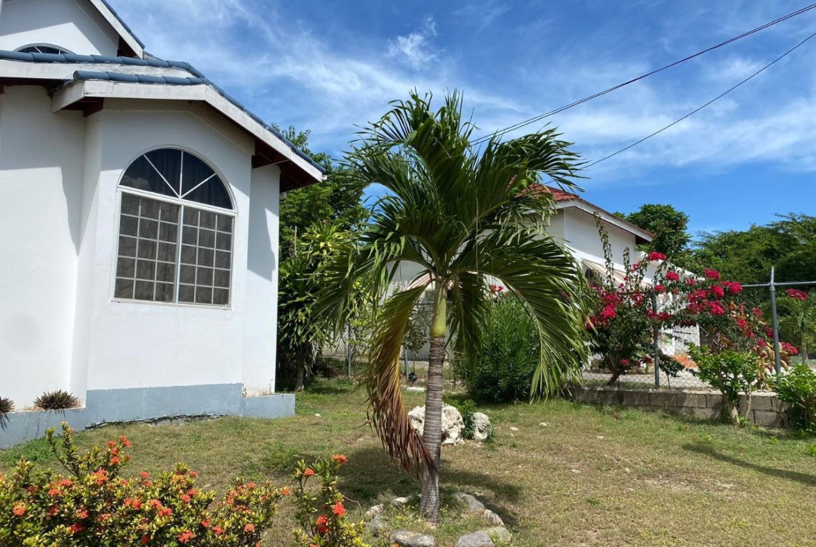 Fifth image of 612 Vidal Terrace, Marlie Mou in Old Harbour, St. Catherine, Jamaica - property is For Sale