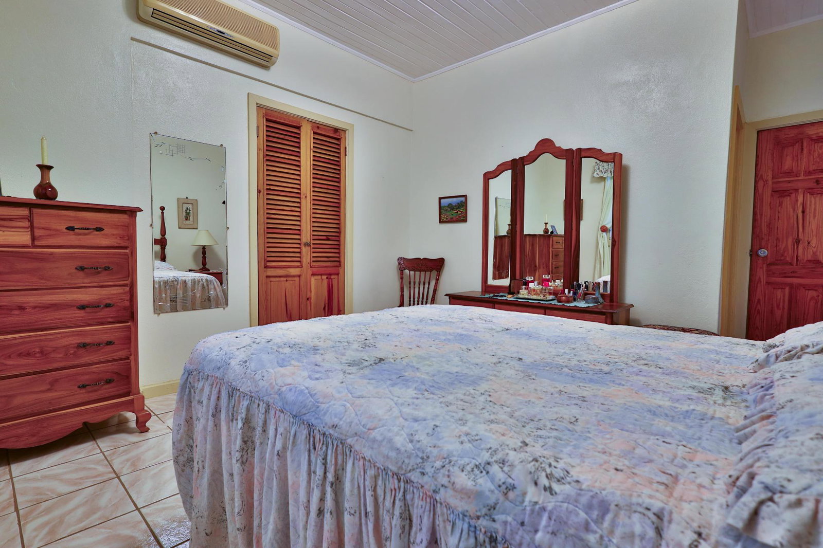 Sixteenth image of Dolphin Bay in Port Antonio, Portland, Jamaica - property is For Sale