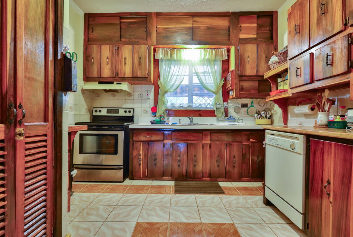 Eighth image of Dolphin Bay in Port Antonio, Portland, Jamaica - property is For Sale
