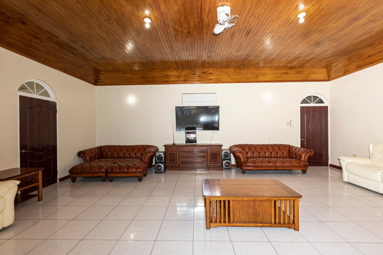 Stunning-6-Bedroom-Home-for-Sale-in-St.-Mary-Jamaica Tenth image of 67- Gibraltar Estate in Oracabessa, St. Mary, Jamaica - property is For Sale