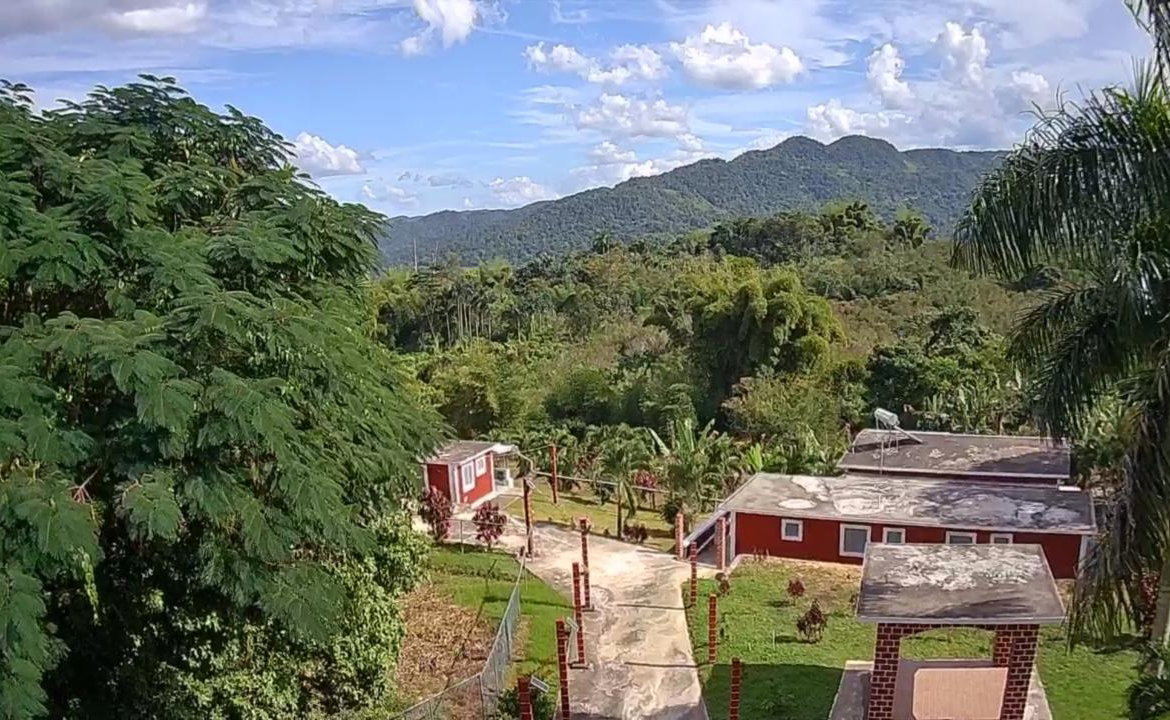 Nineteenth image of Albert Town in Albert Town, Trelawny, Jamaica - property is For Sale