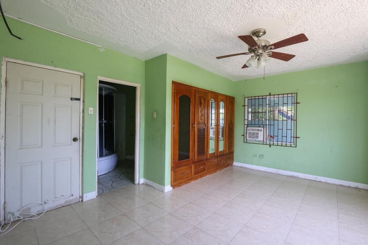 Twelfth image of 708 Claremont Blvd in Old Harbour, St. Catherine, Jamaica - property is For Sale