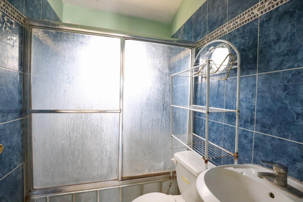 Ninth image of 708 Claremont Blvd in Old Harbour, St. Catherine, Jamaica - property is For Sale