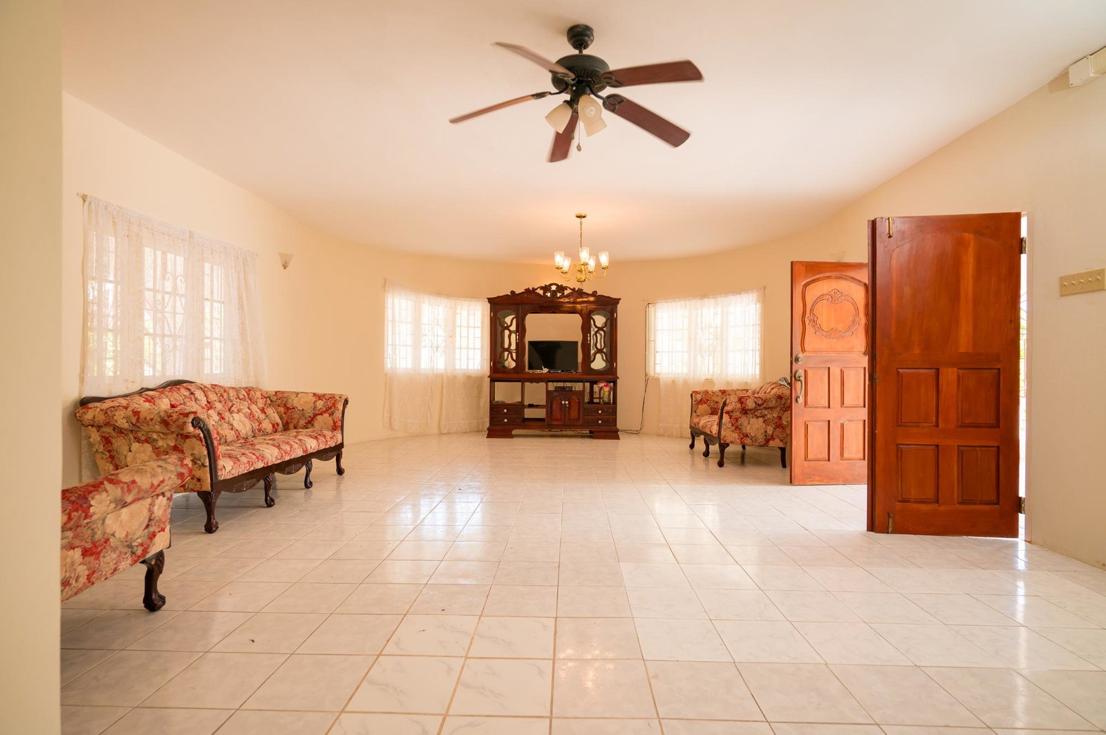 Tenth image of 731 Calabash Drive, Cardiff h in Runaway Bay, St. Ann, Jamaica - property is For Sale