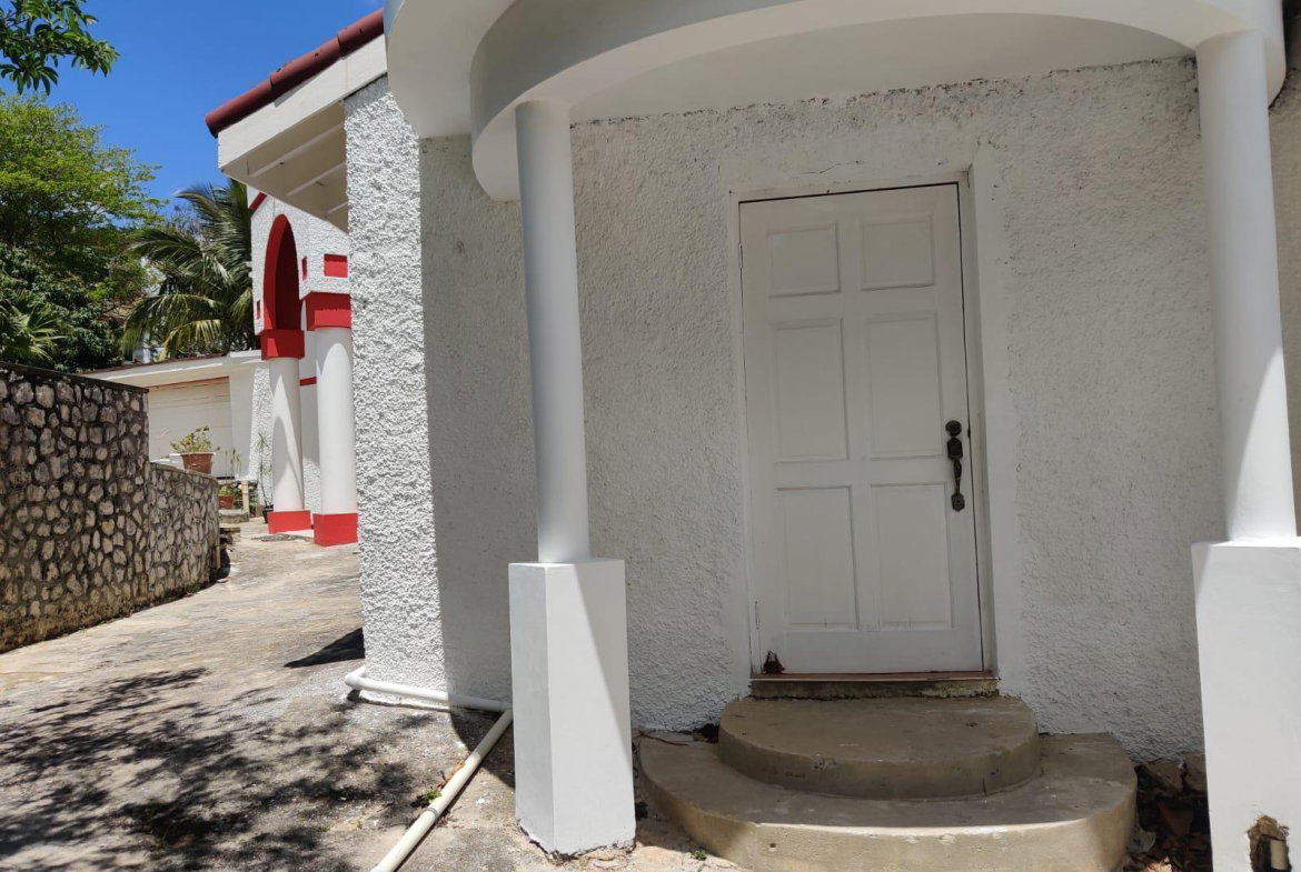 Eighth image of 296 Badminton Place in Mandeville, Manchester, Jamaica - property is For Sale