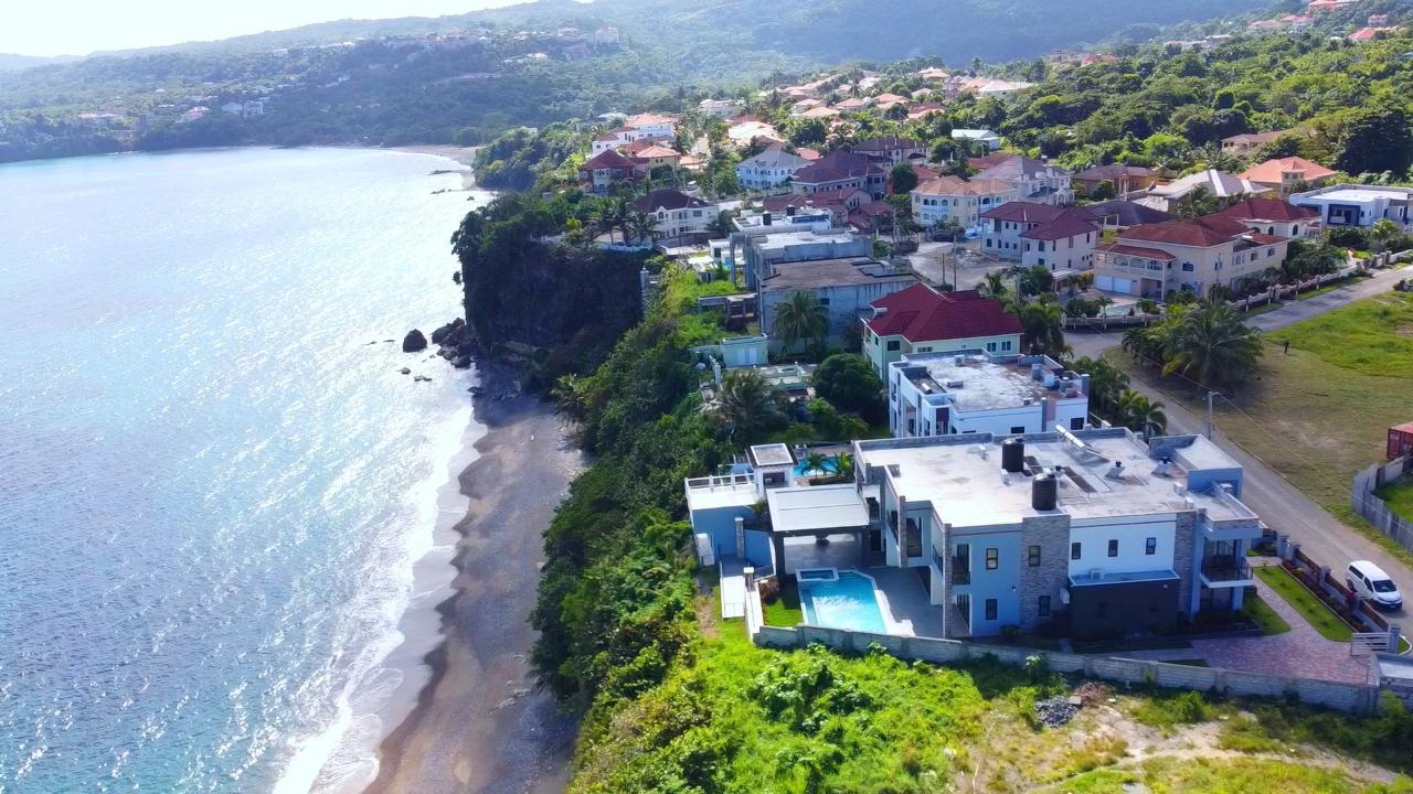 Stunning-9-Bedroom-Home-for-Sale-in-Jamaica-Beach-Tower-Isle Fourteenth image of 95- Jamaica Beach, Tower Isle in Jamaica Beach, St. Mary, Jamaica - property is For Sale