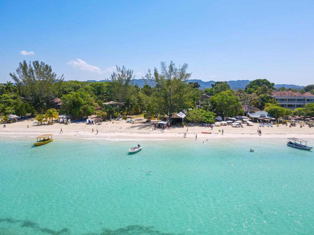 Fourteenth image of Norman Manley Boulevard in Negril, Westmoreland, Jamaica - property is For Sale