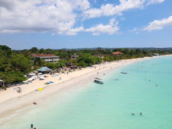 Tenth image of Norman Manley Boulevard in Negril, Westmoreland, Jamaica - property is For Sale