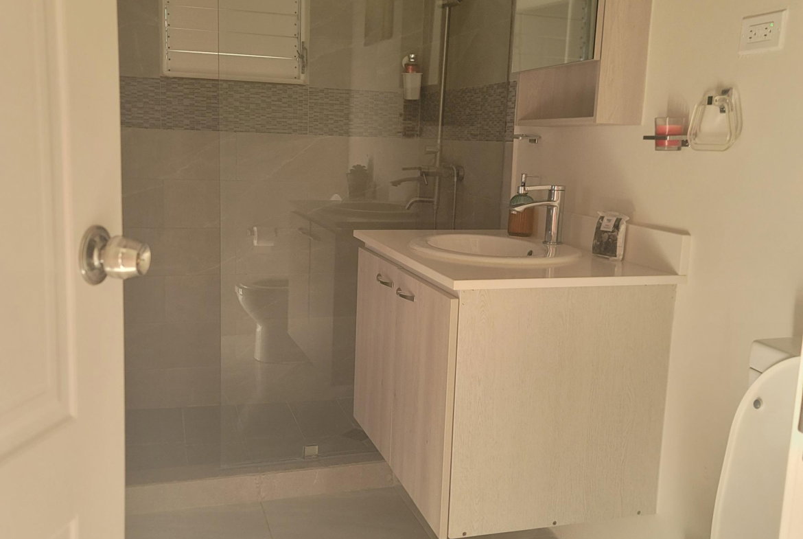 Thirteenth image of 386c Camelot Village ph 2, Dis in Discovery Bay, St. Ann, Jamaica - property is For Rent