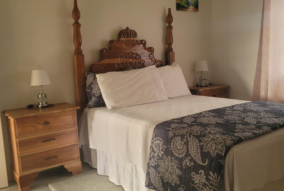 Seventeenth image of 386c Camelot Village ph 2, Dis in Discovery Bay, St. Ann, Jamaica - property is For Rent