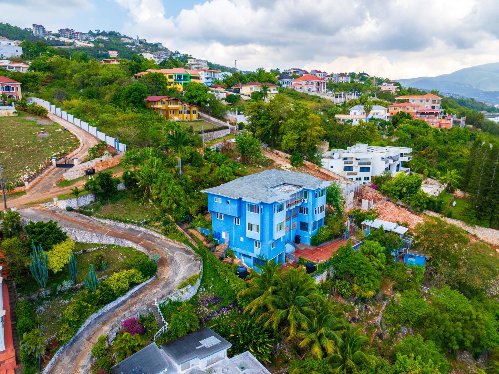Seventh image of 33 Topaz Crescent Red Hills in Red Hills, St. Andrew, Jamaica - property is For Sale