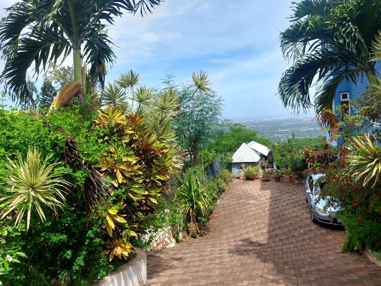 Tenth image of 33 Topaz Crescent Red Hills in Red Hills, St. Andrew, Jamaica - property is For Sale