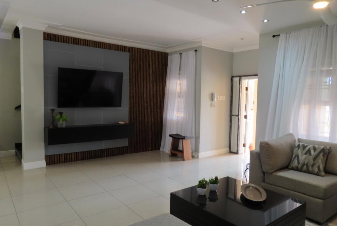Fourth image of Th7-50-52 Sandhurst Crescent in Kingston 6, St. Andrew, Jamaica - property is For Rent