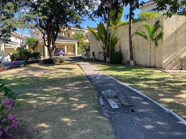 Twelfth image of Kings House Avenue in Kingston 6, St. Andrew, Jamaica - property is For Sale