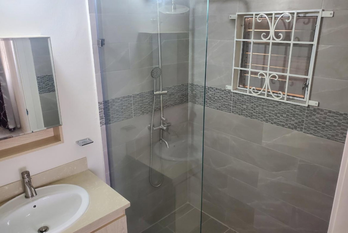 Eleventh image of 11 Camelot Boulevard in Discovery Bay, St. Ann, Jamaica - property is For Rent