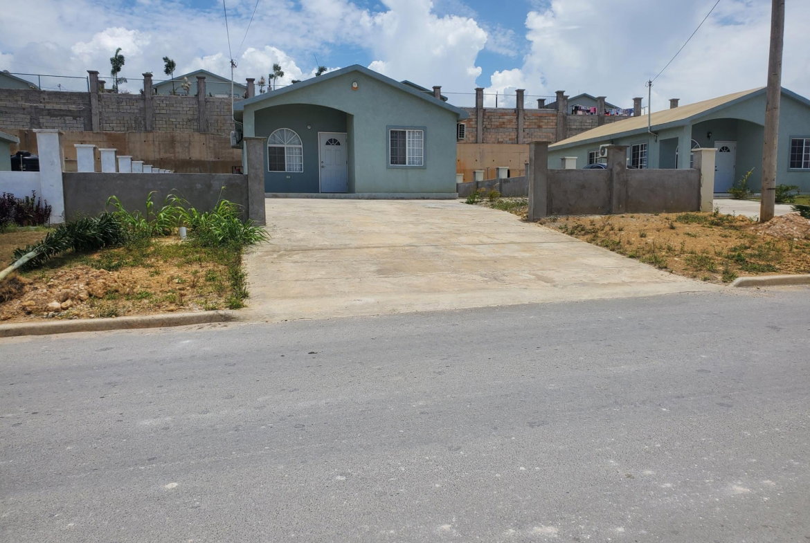 First image of 11 Camelot Boulevard in Discovery Bay, St. Ann, Jamaica - property is For Rent