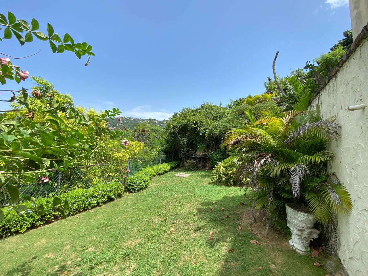 Stunning-Home-for-Sale-in-Armour-Heights-Jamaica-Breathtaking-Views Twenty-Fifth image of West Oakridge, Armour Hei in Kingston 8, St. Andrew, Jamaica - property is For Sale