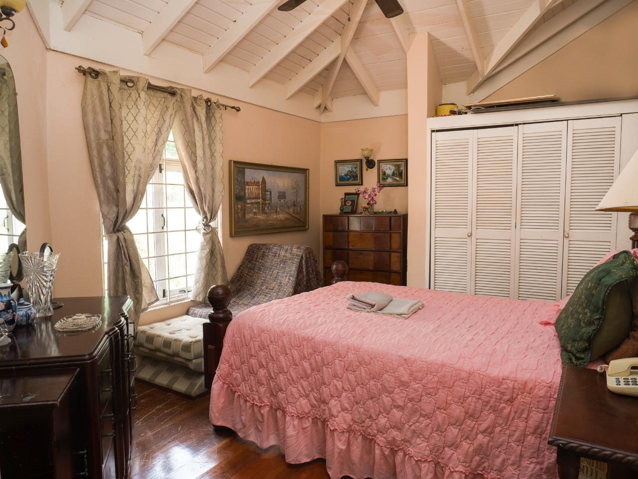 Stunning-Home-for-Sale-in-Armour-Heights-Jamaica-Breathtaking-Views Twenty-Eighth image of West Oakridge, Armour Hei in Kingston 8, St. Andrew, Jamaica - property is For Sale