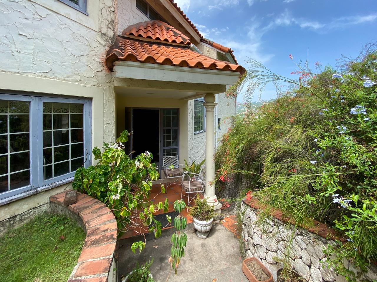 Stunning-Home-for-Sale-in-Armour-Heights-Jamaica-Breathtaking-Views Sixth image of West Oakridge, Armour Hei in Kingston 8, St. Andrew, Jamaica - property is For Sale