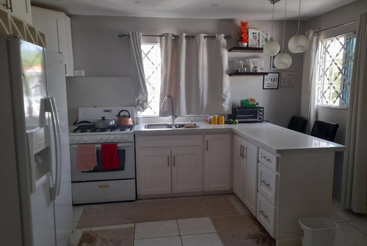 Fifth image of 941 Braeton Phase7 in Greater Portmore, St. Catherine, Jamaica - property is For Sale