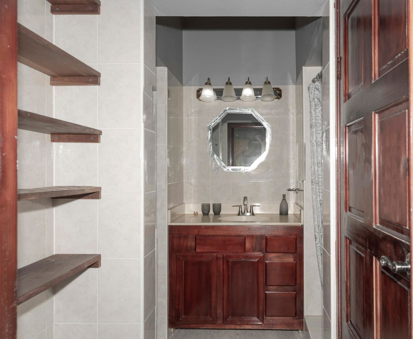 Twenty-Ninth image of 114 Belvedere Drive , Kingsto in Kingston 19, St. Andrew, Jamaica - property is For Sale