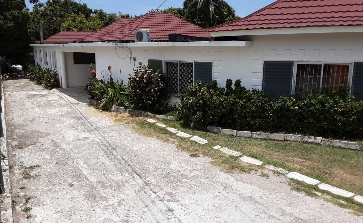 Second image of 1126/1127 Sugarmill Road in Montego Bay, St. James, Jamaica - property is For Sale