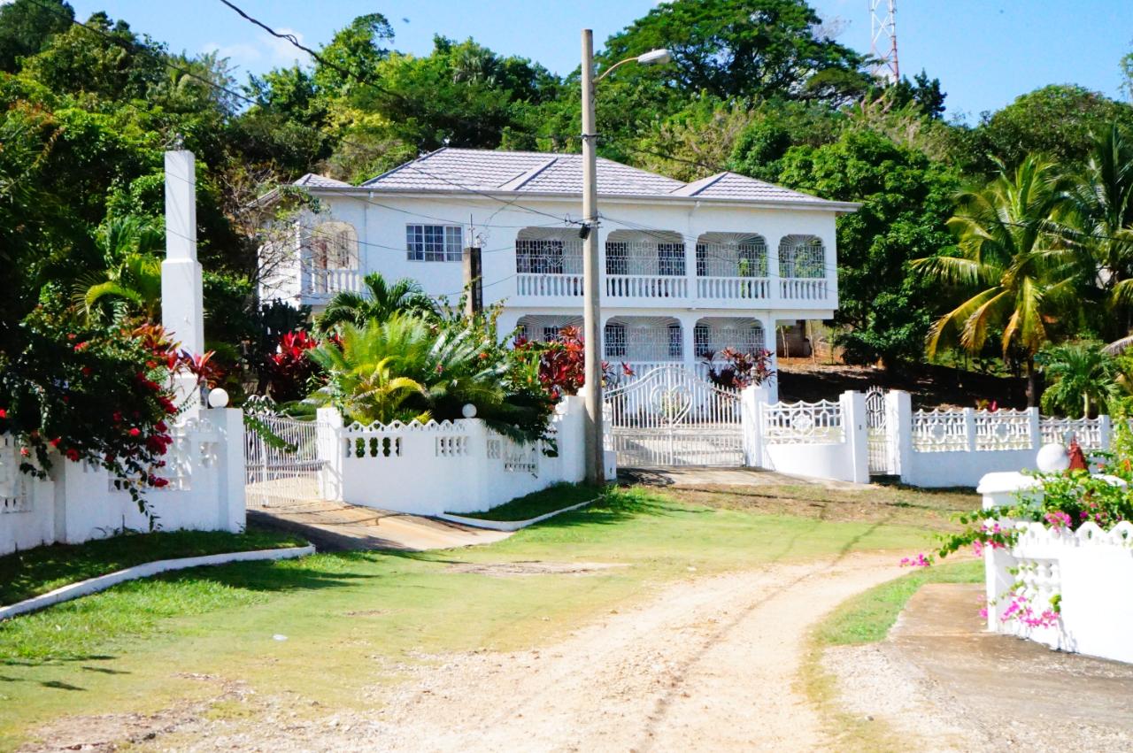 First image of 91 Beadle Heights in Santa Cruz, St. Elizabeth, Jamaica - property is For Sale