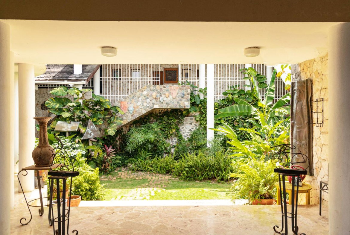 Eleventh image of 18 Hill Road in Kingston 8, St. Andrew, Jamaica - property is For Sale