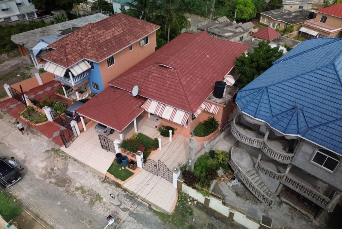 Fifth image of 21c Dolphin Terrace, Old Harb in Old Harbour, St. Catherine, Jamaica - property is For Sale