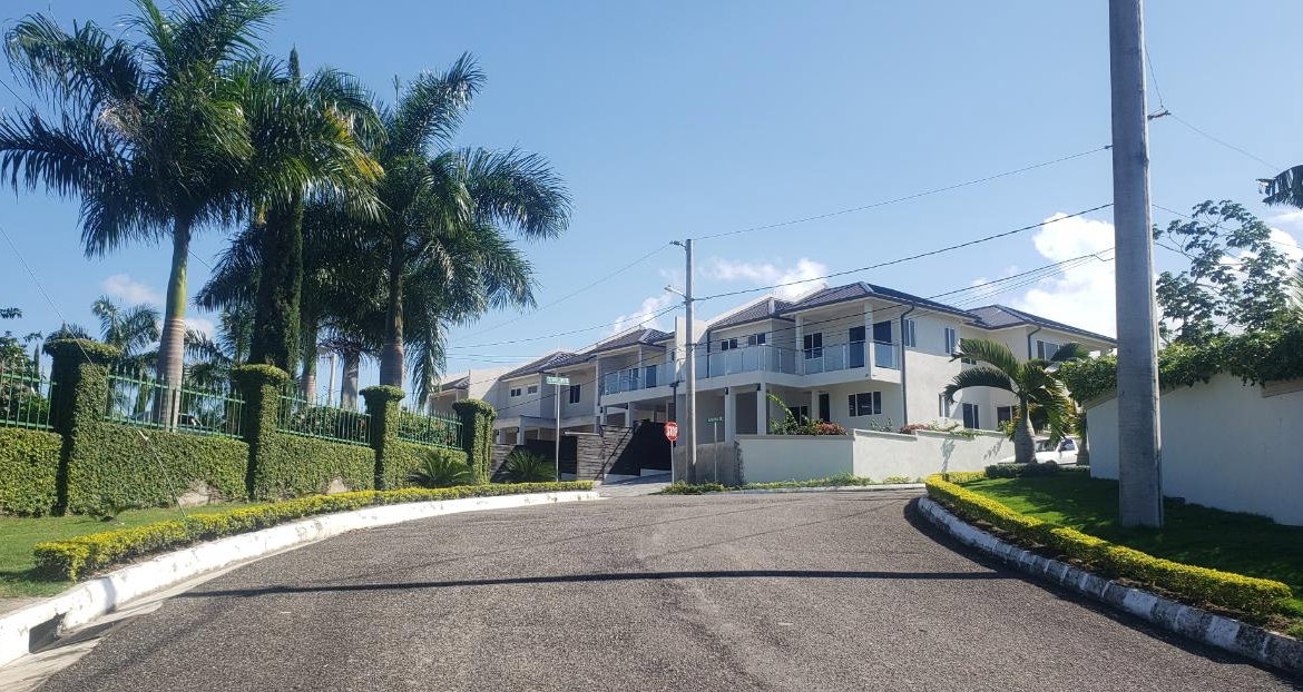 Fifteenth image of Th2-2 Mansfield Drive, st Ann in Ocho Rios, St. Ann, Jamaica - property is For Sale