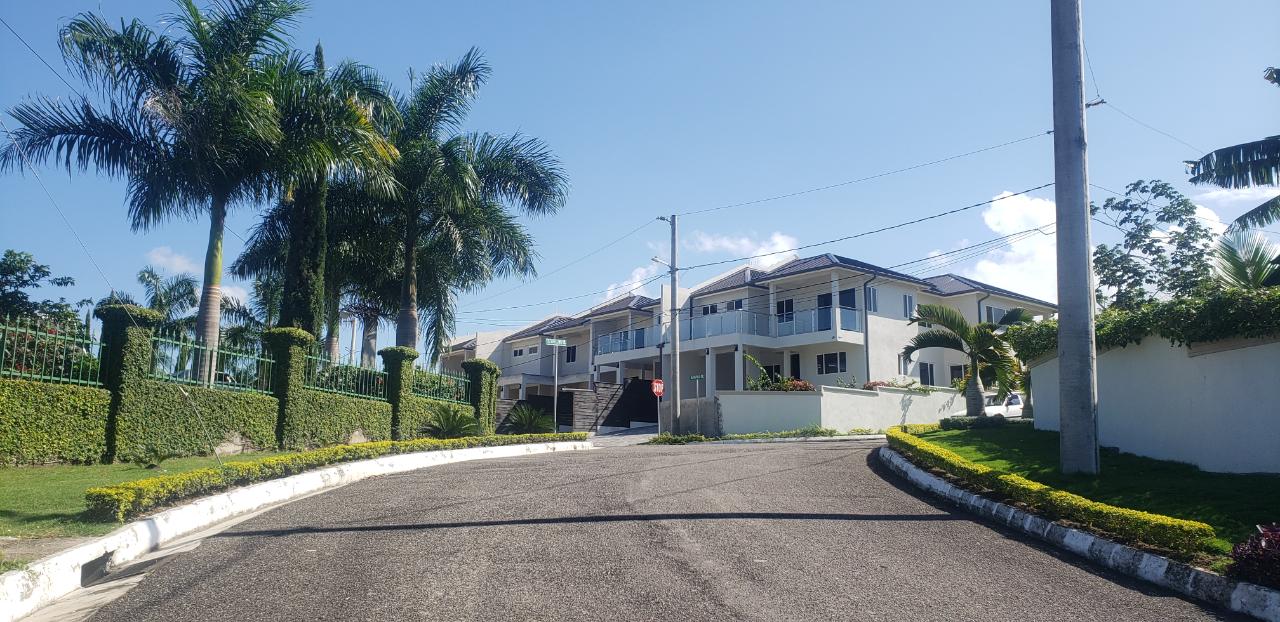 Fifteenth image of Th2-2 Mansfield Drive, st Ann in Ocho Rios, St. Ann, Jamaica - property is For Sale