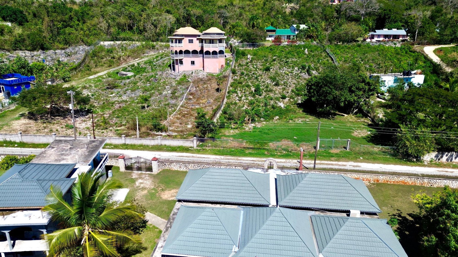 Tenth image of 62 Pitkelleney, Mount Airy in Negril, Westmoreland, Jamaica - property is For Sale