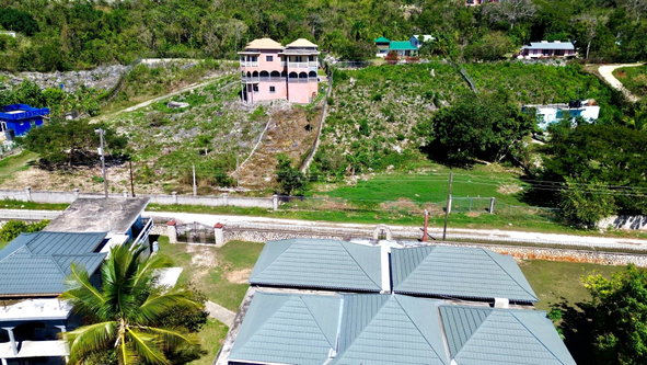 Tenth image of 62 Pitkelleney, Mount Airy in Negril, Westmoreland, Jamaica - property is For Sale