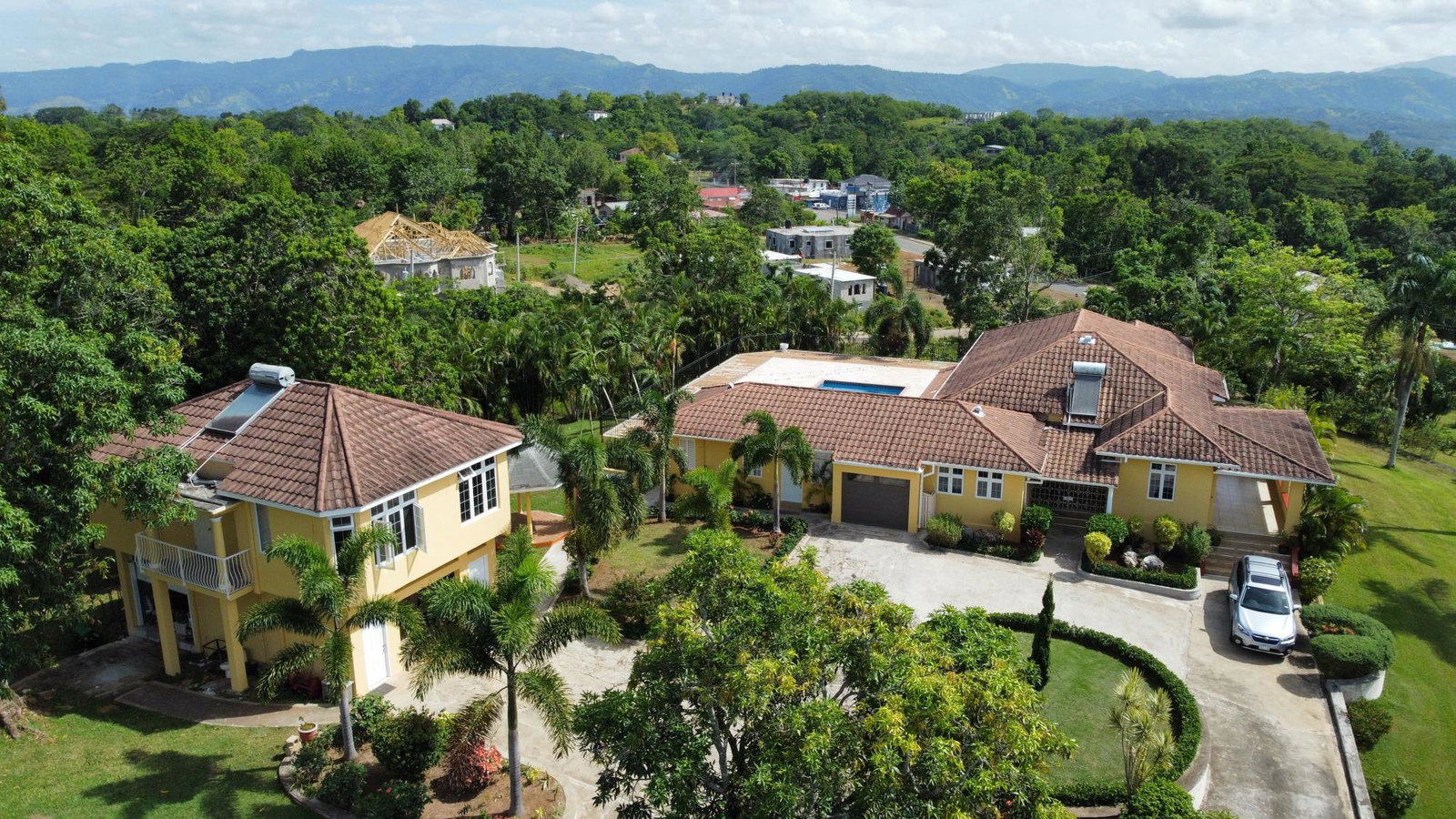 Sixteenth image of Four Paths/turners in CHAPELTON, Clarendon, Jamaica - property is For Sale