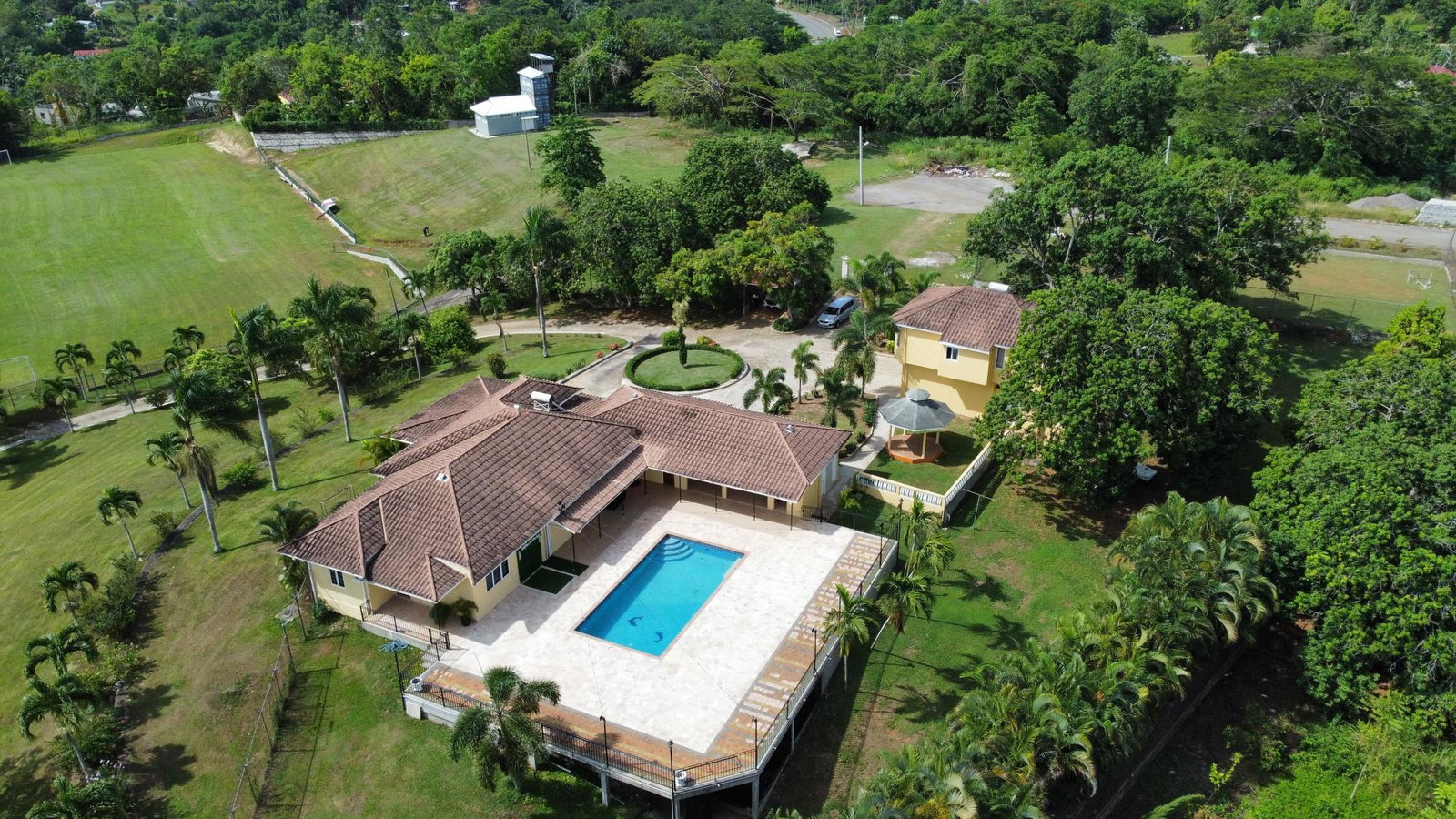 Twentieth image of Four Paths/turners in CHAPELTON, Clarendon, Jamaica - property is For Sale