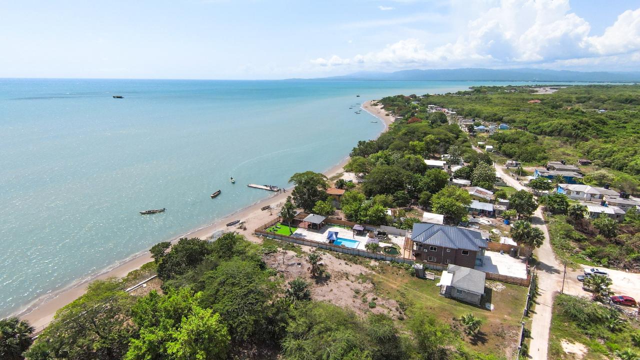 Thirtieth image of Parottee, St. Elizabeth in Parottee, St. Elizabeth, Jamaica - property is For Sale