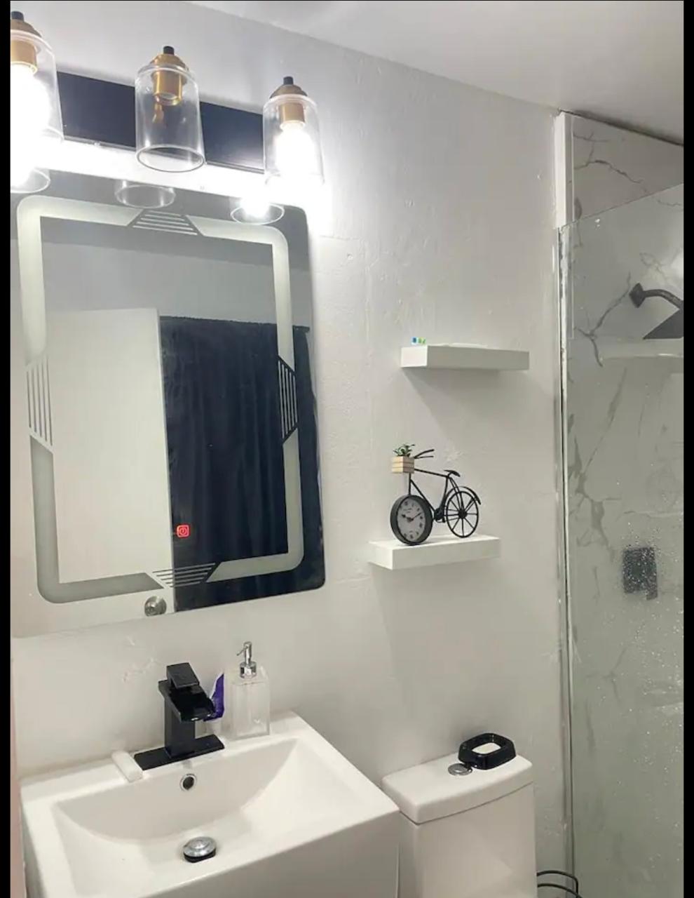 Stylish-1-Bedroom-Apartment-for-Sale-in-Columbus-Heights-Ocho-Rios Sixth image of 25e- Columbus Heights in Ocho Rios, St. Ann, Jamaica - property is For Sale