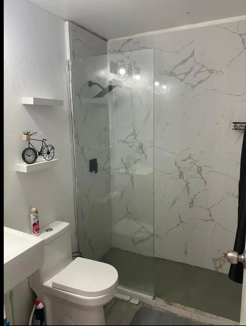 Stylish-1-Bedroom-Apartment-for-Sale-in-Columbus-Heights-Ocho-Rios Seventh image of 25e- Columbus Heights in Ocho Rios, St. Ann, Jamaica - property is For Sale