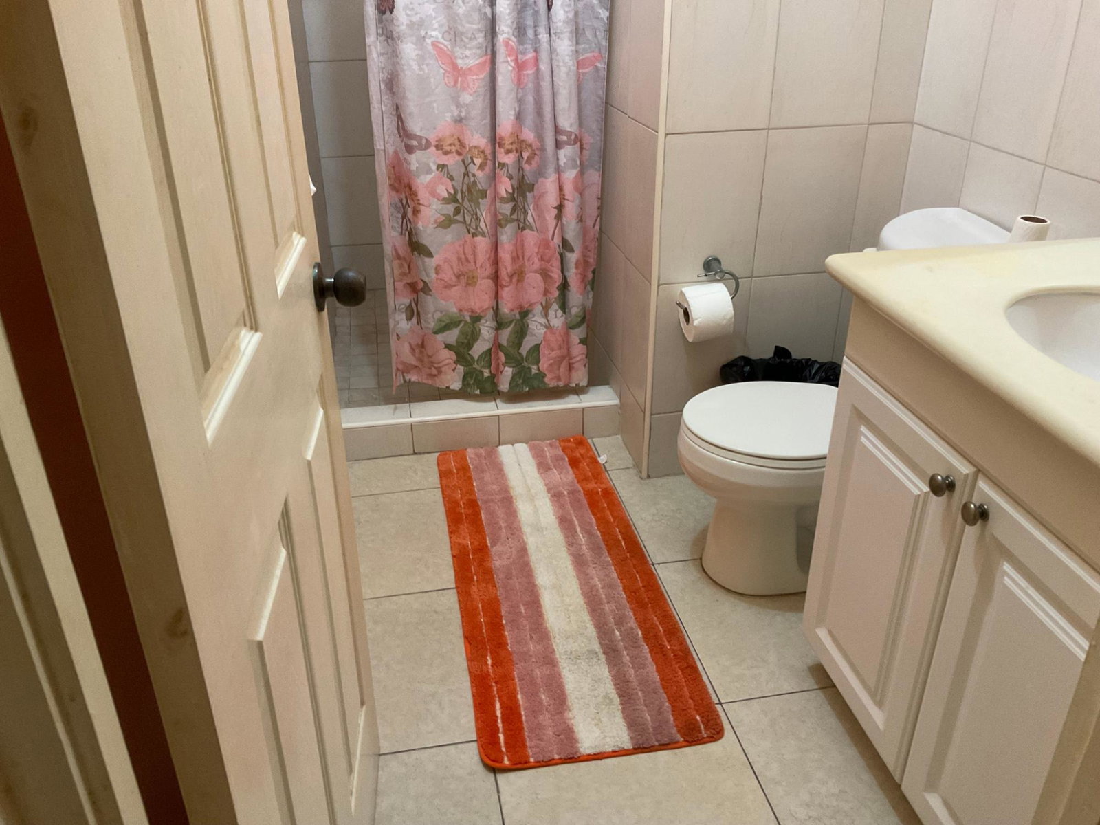 Fifth image of B3-65 Lady Musgrave rd in Kingston 5, St. Andrew, Jamaica - property is For Rent