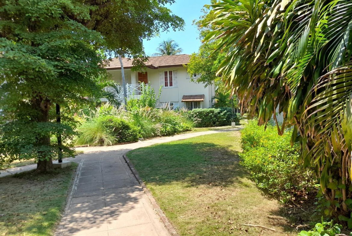 Second image of 12 Renfrew Road in Kingston 10, St. Andrew, Jamaica - property is For Rent