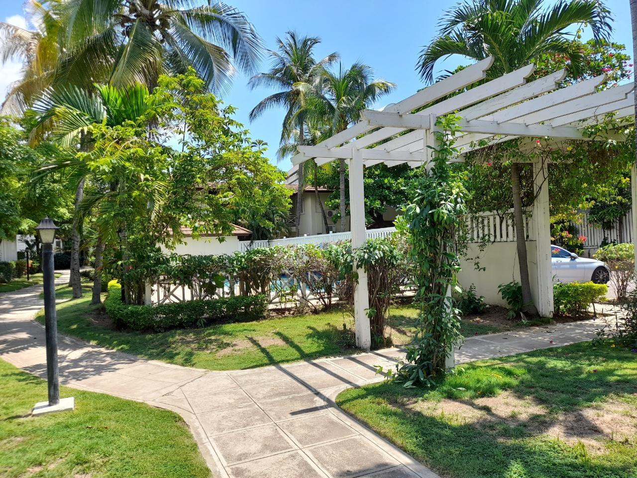 Stylish-2-Bedroom-Apartment-for-Rent-in-New-Kingston Seventeenth image of 12 Renfrew Road in Kingston 10, St. Andrew, Jamaica - property is For Rent