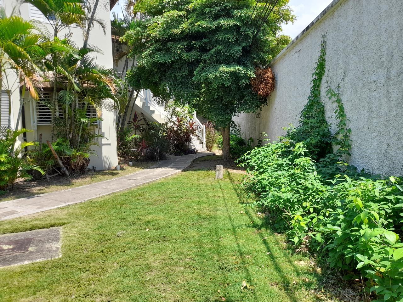 Stylish-2-Bedroom-Apartment-for-Rent-in-New-Kingston Eighteenth image of 12 Renfrew Road in Kingston 10, St. Andrew, Jamaica - property is For Rent