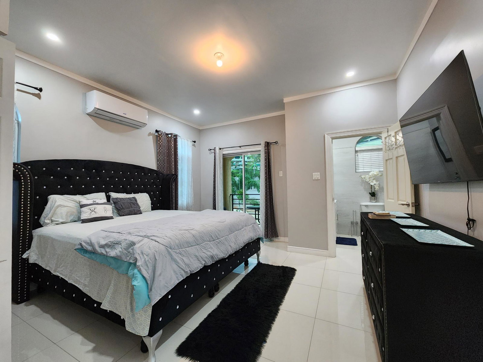 Tenth image of 9-147 Red Hills Road, The Allur in Red Hills, St. Andrew, Jamaica - property is For Rent