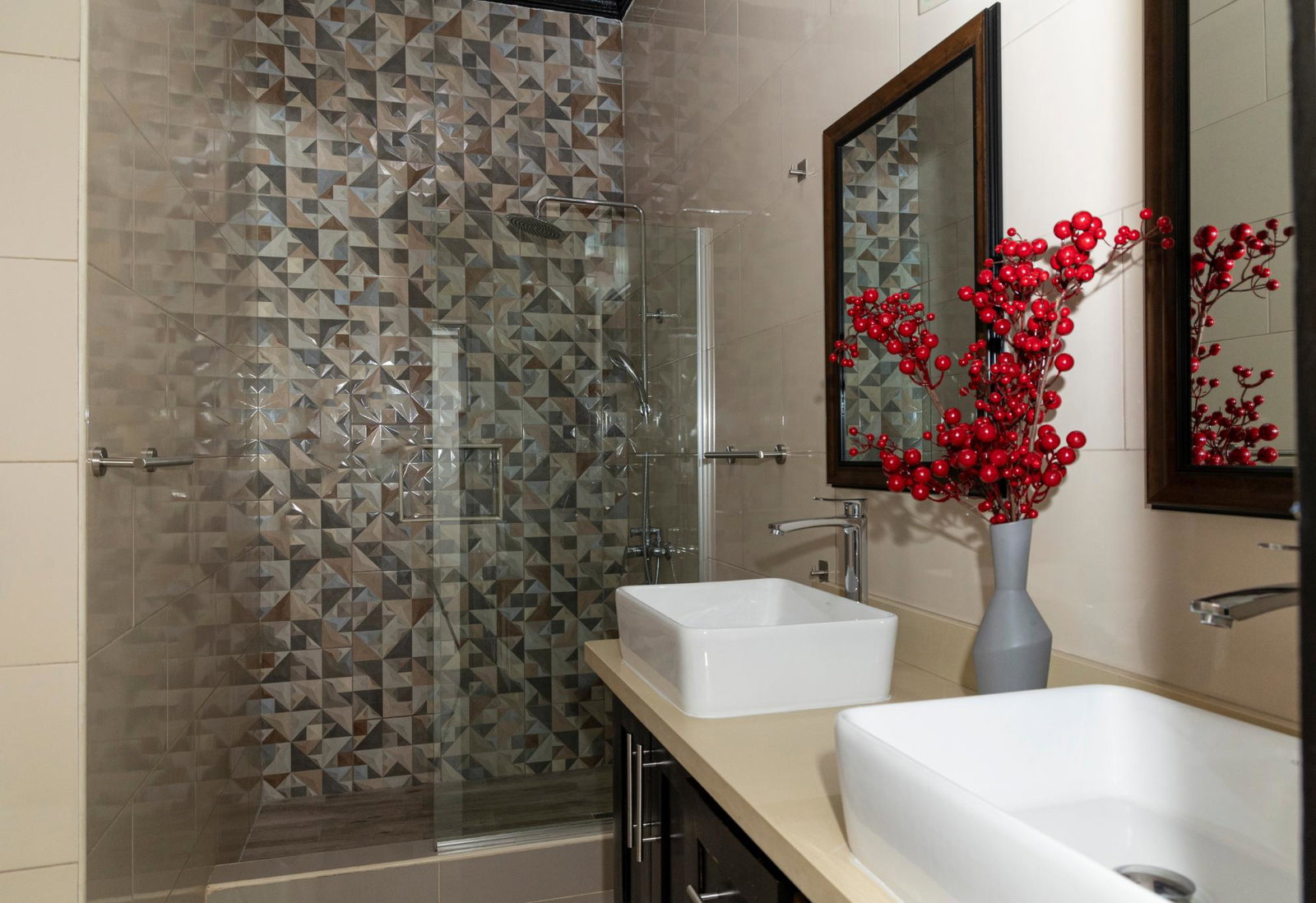 Eleventh image of 8-11 1/2 Grosvenor Terrace in Kingston 8, St. Andrew, Jamaica - property is For Sale