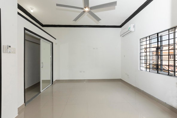 Thirteenth image of 8-11 1/2 Grosvenor Terrace in Kingston 8, St. Andrew, Jamaica - property is For Sale